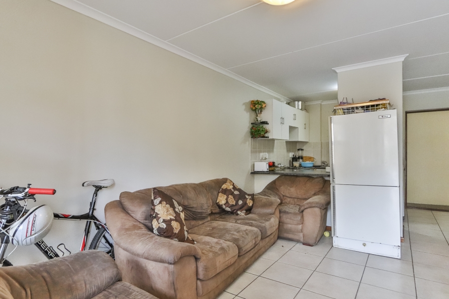 2 Bedroom Property for Sale in Guldenland Western Cape